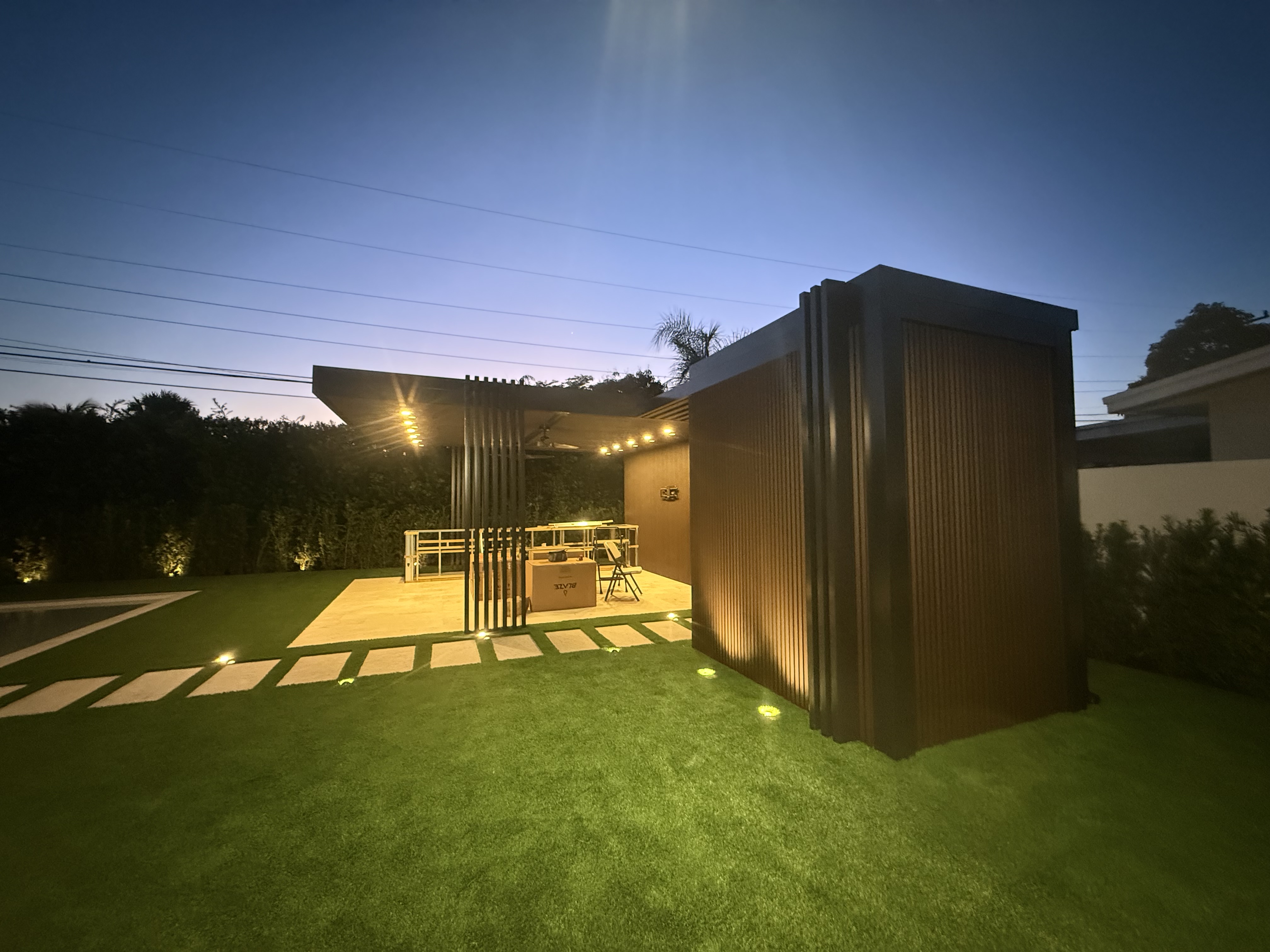 Aluminum terrace cover with ceiling system and integrated lighting
