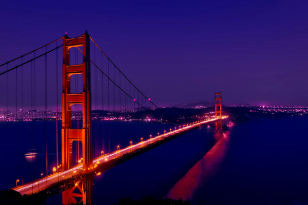 Golden Gate Bridge at night