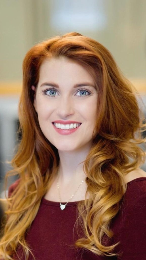 Bethany Anne, Licensed Cosmetologist & Owner of B's Beauty Bar