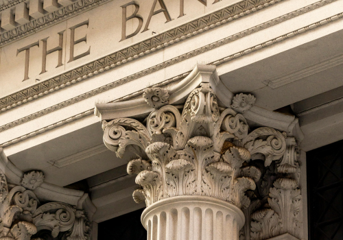 Business bank features that save small business owners time Business bank features that save small business owners time