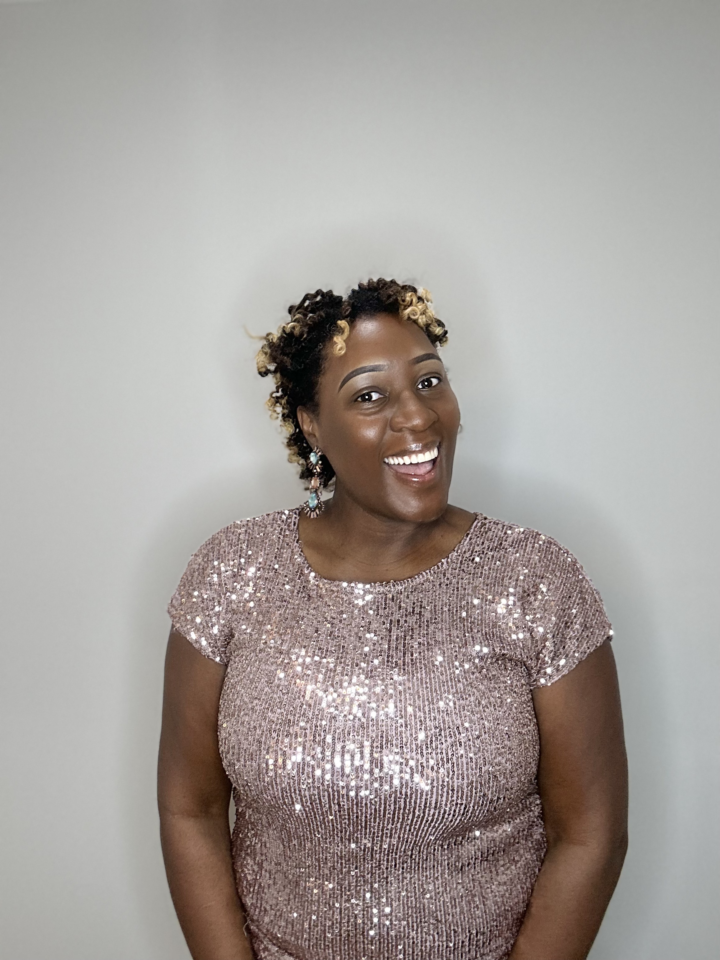 Valencia Posey is the founder and CEO of Unstoppable Mom, dedicated to helping women reclaim their time, energy, and joy while balancing personal growth and professional success. With a passion for empowering women to overcome burnout, Valencia shares actionable strategies for thriving in work-life balance, self-care, and living a life full of purpose. Her mission is to support women in realizing their worth and living fully, both at home and in their careers.