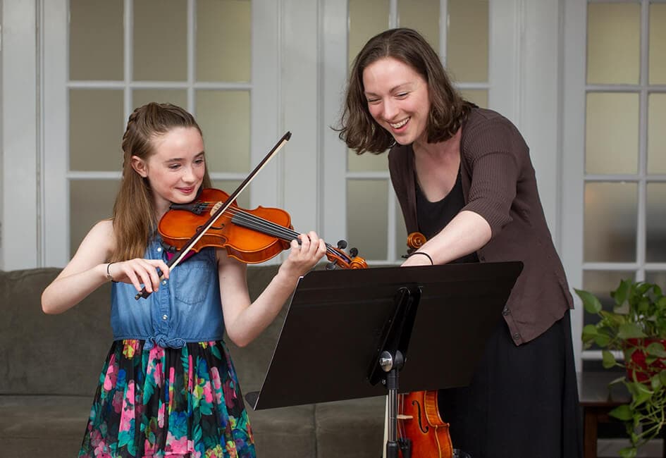 Beginner’s Guide to Learning Violin in Fort Saskatchewan: What Parents & Students Should Know Beginner’s Guide to Learning Violin in Fort Saskatchewan: What Parents & Students Should Know