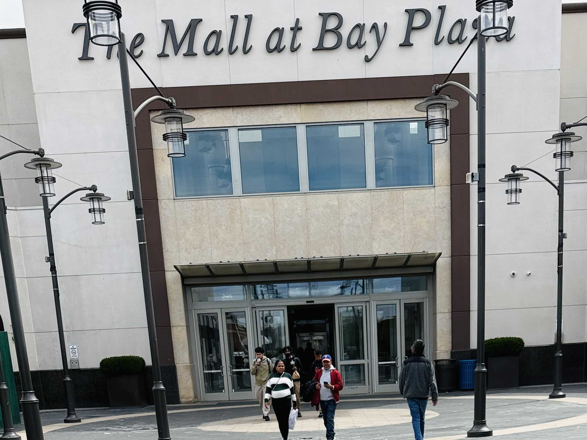 Bartow Mall entrance