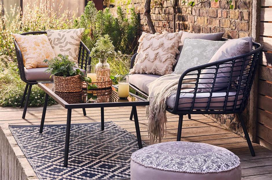 Tropical and rustic outdoor furniture setting