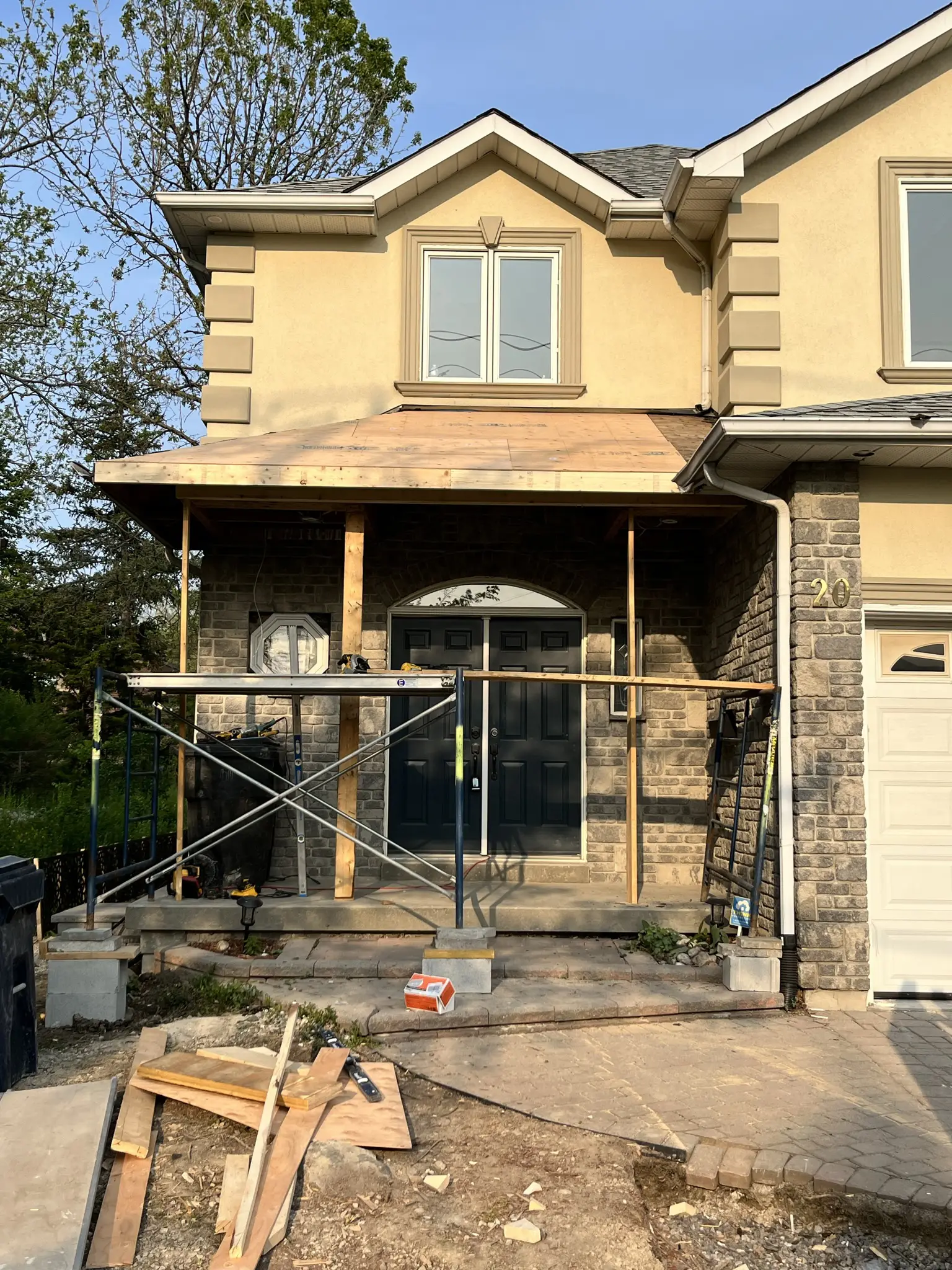 Roof Peak by Trusted Toronto Contractor | Build4Outdoors Roof Peak by Trusted Toronto Contractor | Build4Outdoors