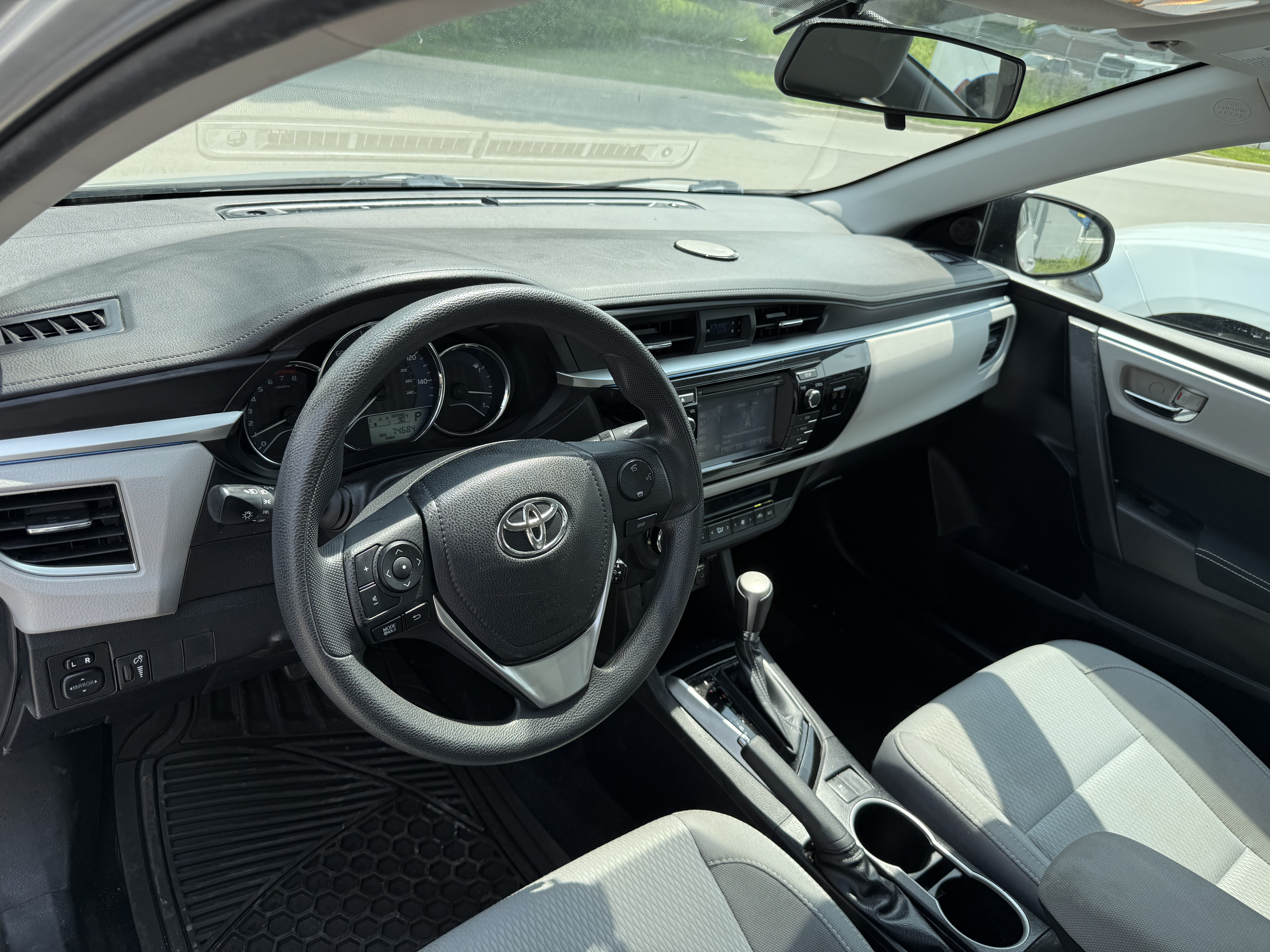 Toyota Corolla Interior View 4
