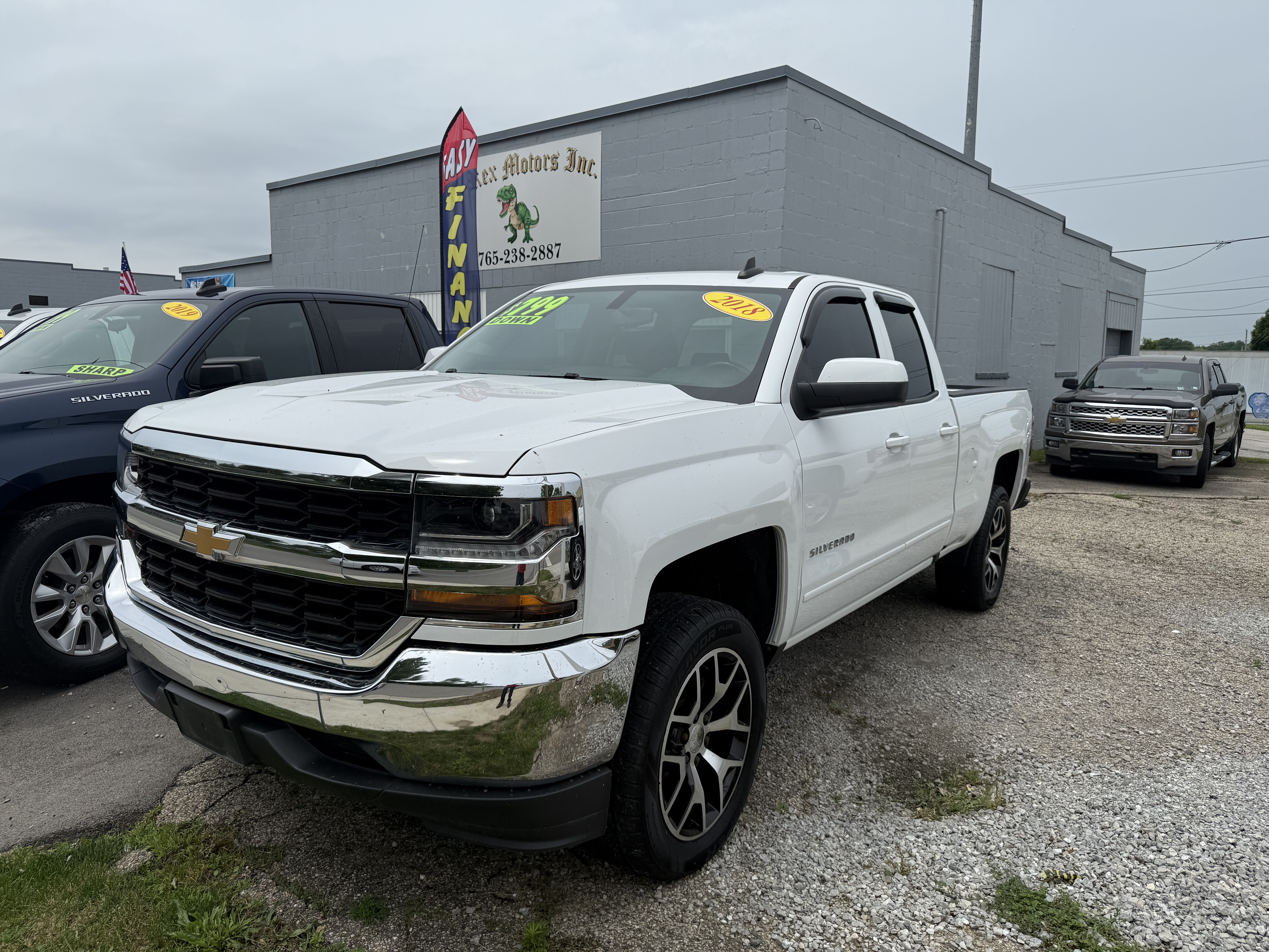 Chevrolet Silverado Interior 2