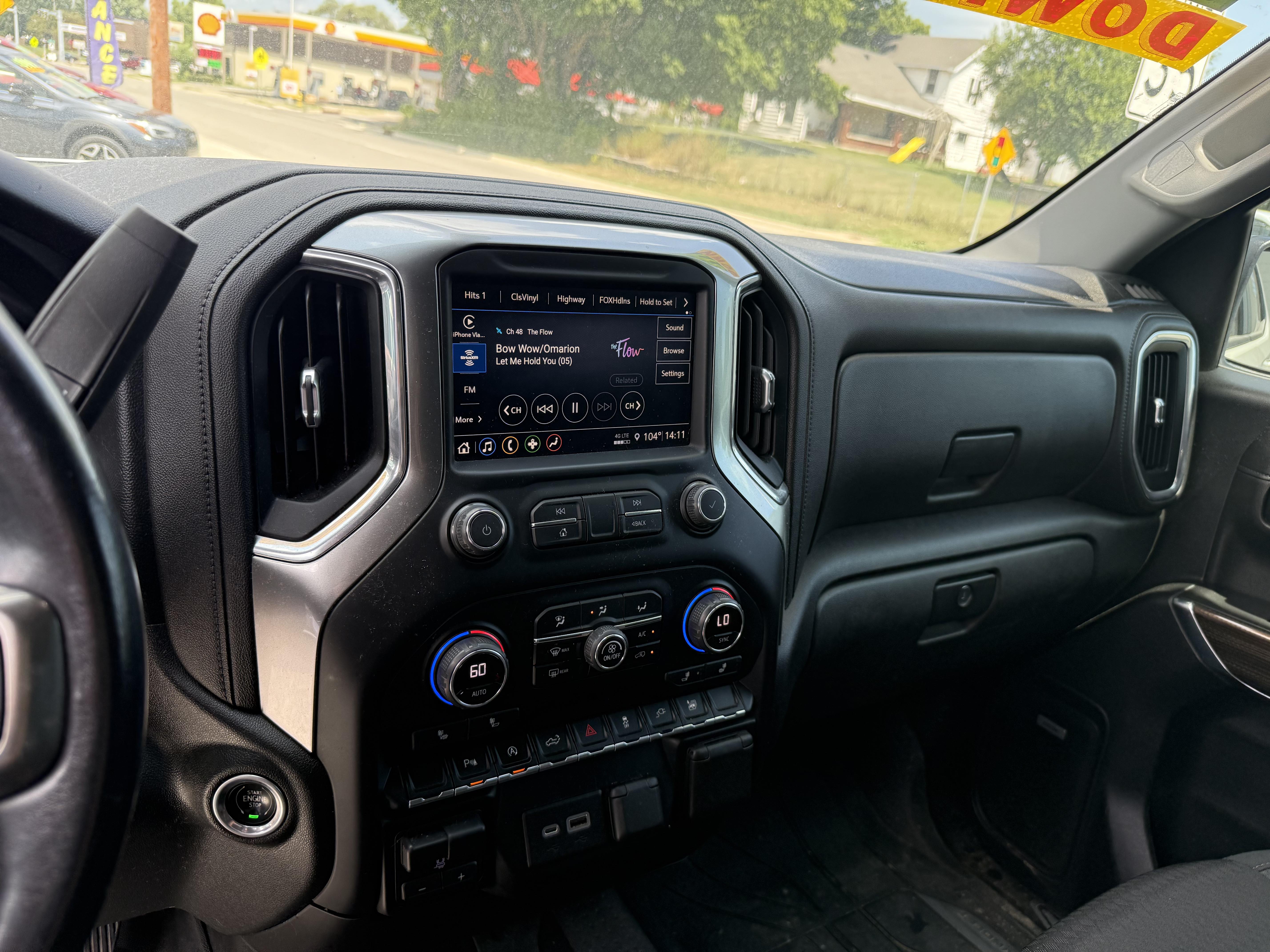 Chevrolet Silverado Interior 1