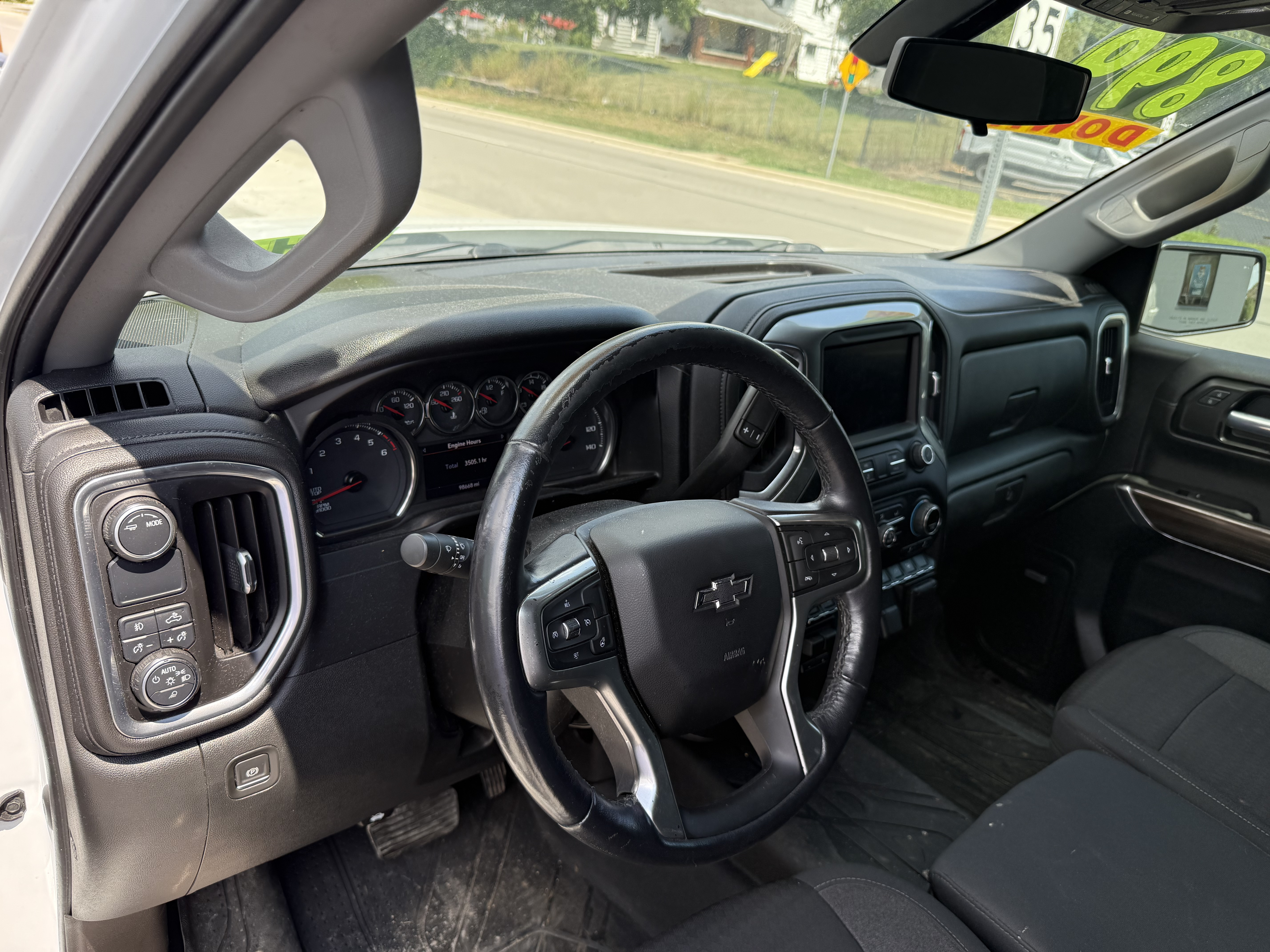 Chevrolet Silverado Interior 2