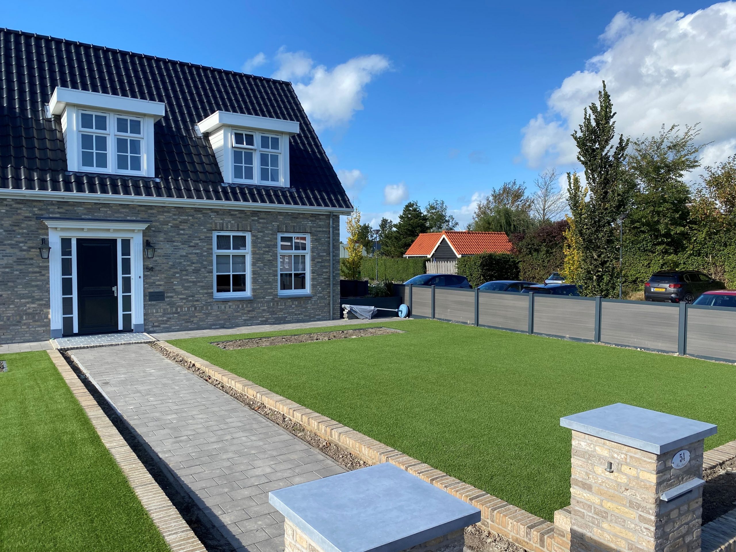 aanleg-tuin-met-royal-grass-wave-in-kamperland