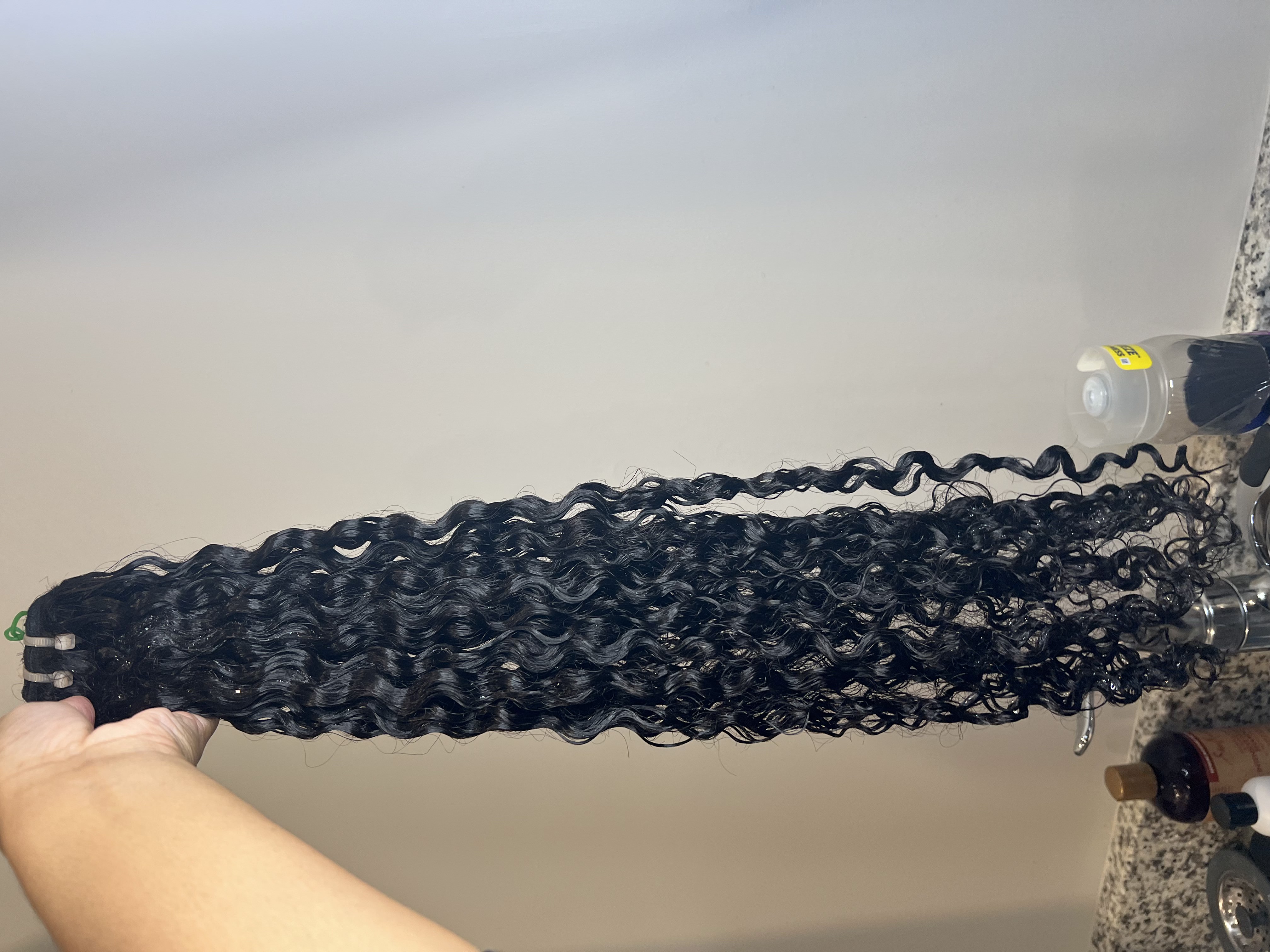 Ariel Curly Hover
