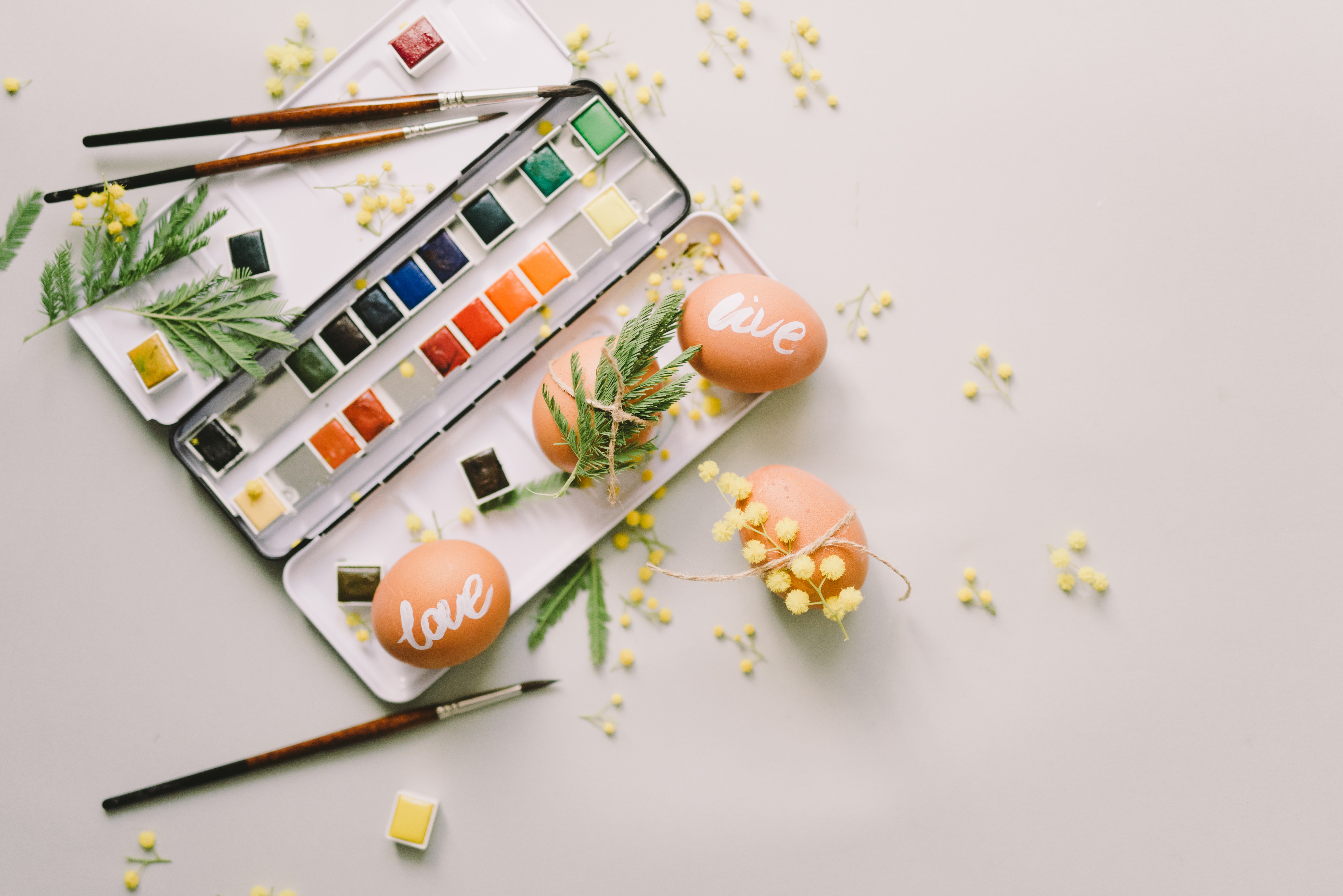 Arts and Crafts as a Process for Emotional Release