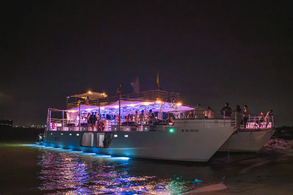 Eventos privados en catamarán en Cartagena