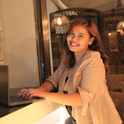 Sharing a glimpse into the life of a virtual assistant and everything in between—through the lens of this inquisitive yet optimistic mind.