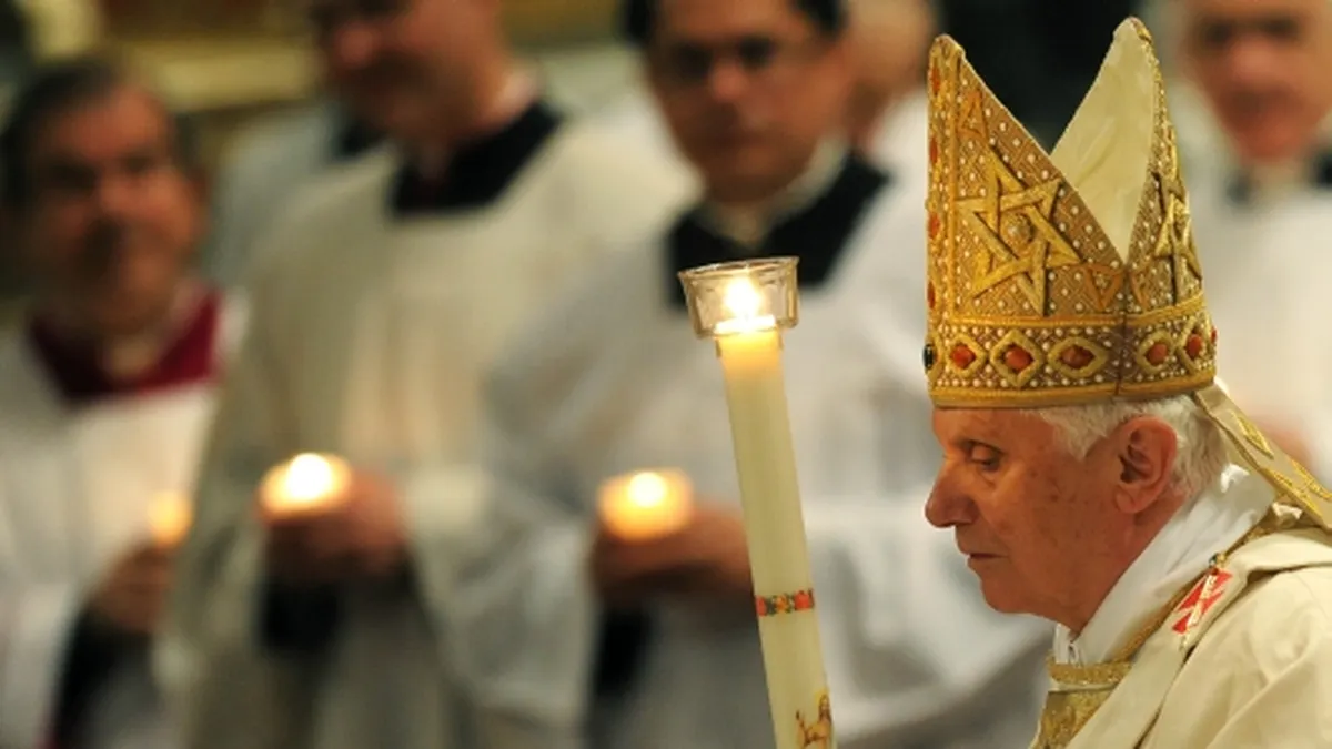 Benedicto XVI vigilia pascual Benedicto XVI vigilia pascual