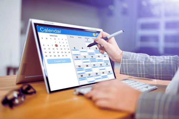 Image shows someone blocking time out of their online calendar (e.g. when they are going to look at emails - solo coaches) Image shows someone blocking time out of their online calendar (e.g. when they are going to look at emails - solo coaches)