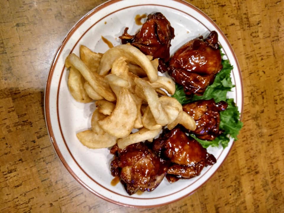 Wings and potato wedges