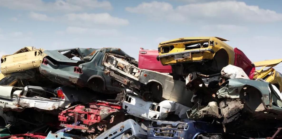 3 Steps to Preparing Your Vehicle for Junk Car Removal Services