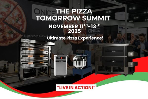 PizzaArch booth at the Miami Food and Convention Center showcasing artisan pizzas and new menu flavors.”