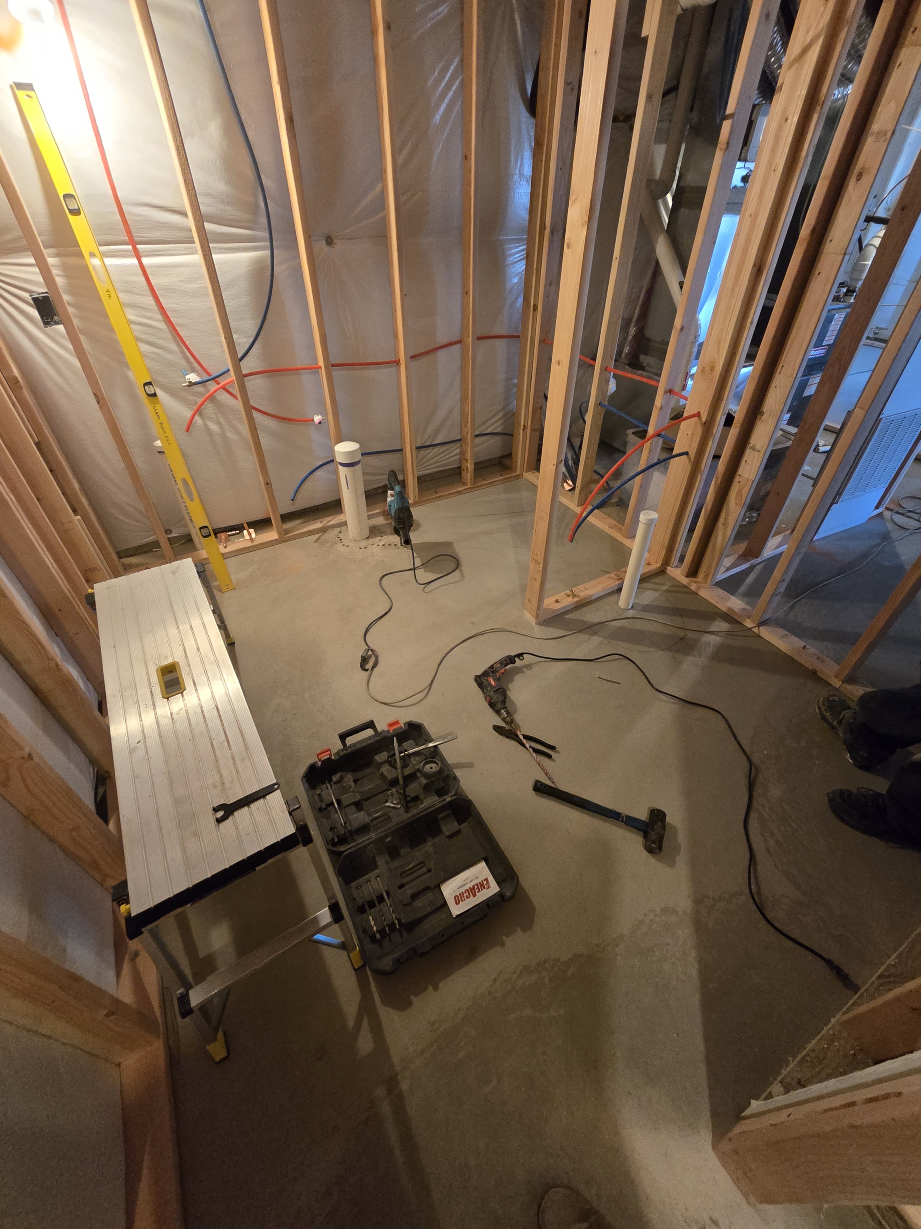 Accent wall and flooring alignment detail