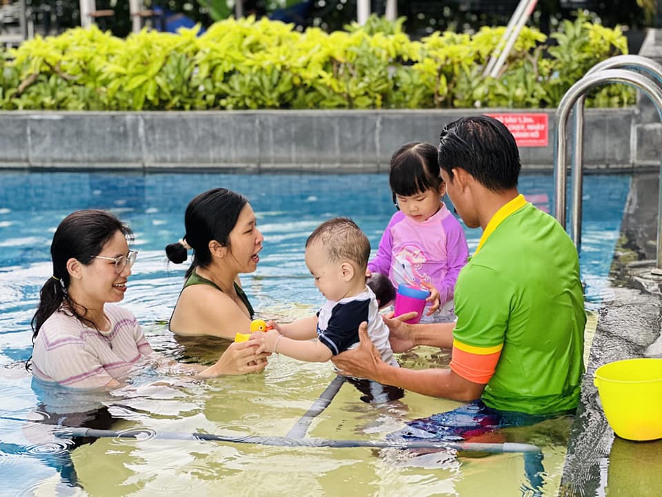 Lập kế hoạch dạy bơi cho trẻ sơ sinh và mẫu giáo