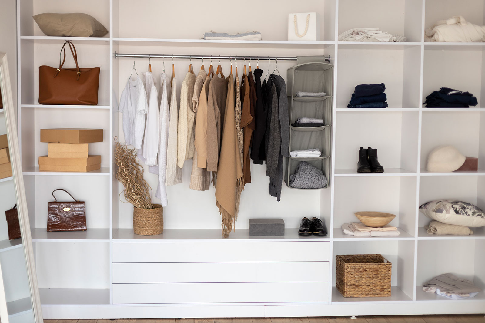 What Do Professional Organizers Do? Insights for Homeowners