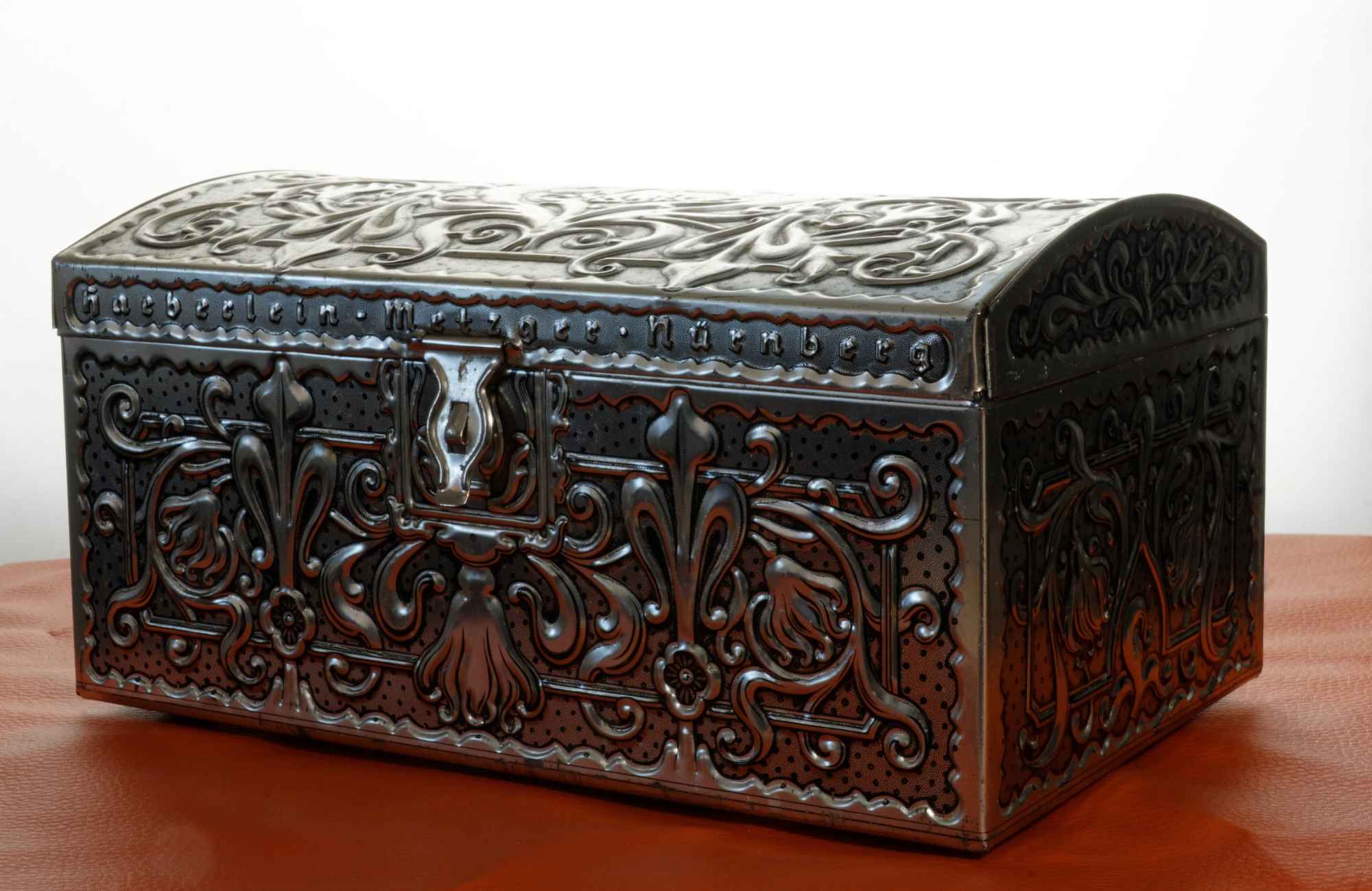 organizing-etc-lenexa-ks-how-we-blend-function-and-style-for-a-beautifully-organized-home-antique-box-professional-home-organizer