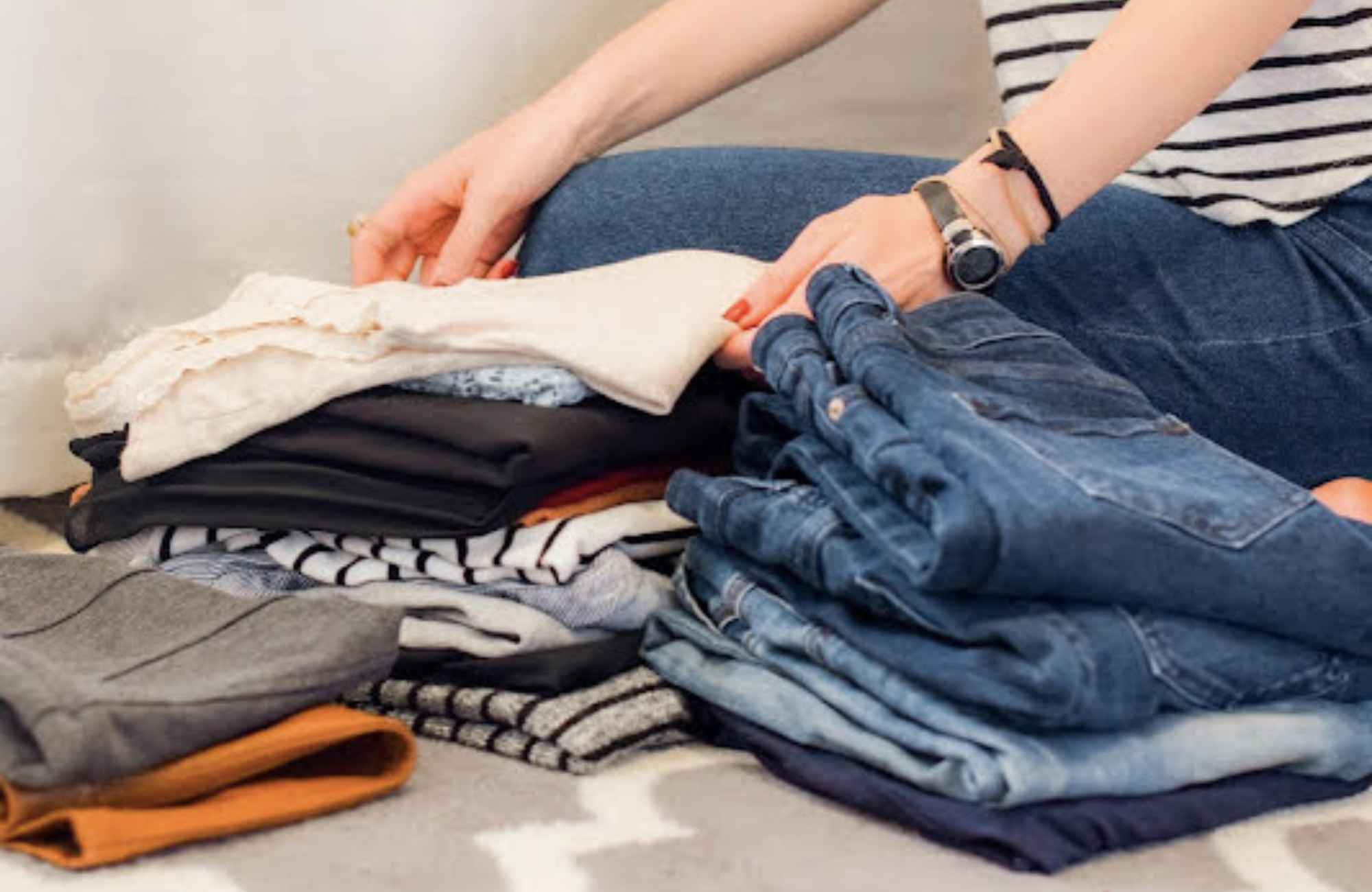 How to Declutter and Refresh Your Closet Seasonally