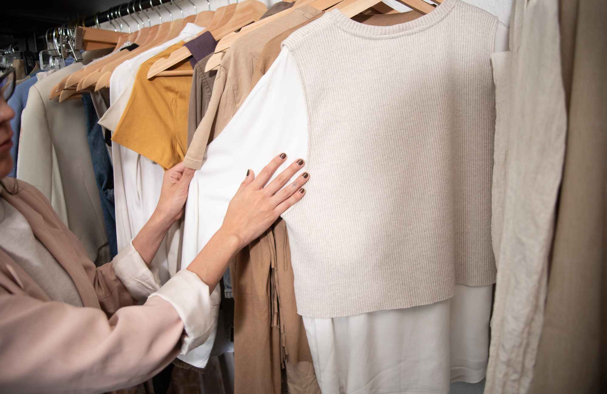organizing-etc-prairie-village-ks-6-tips-to-make-downsizing-easier-and-more-organized-closet-organization-maintenance