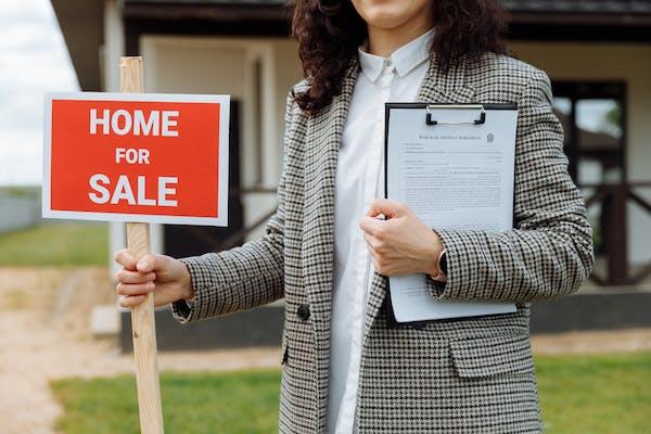 Buy real estate in Dubai