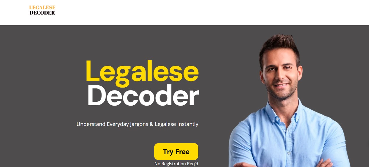 Un joven profesional sonríe mientras promociona Legal Decoder, una herramienta legaltech con IA diseñada para simplificar jergas legales y textos complicados, haciéndolos accesibles para todos.