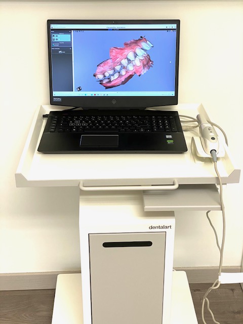 Tecnica digitale nella realizzazione dei denti
