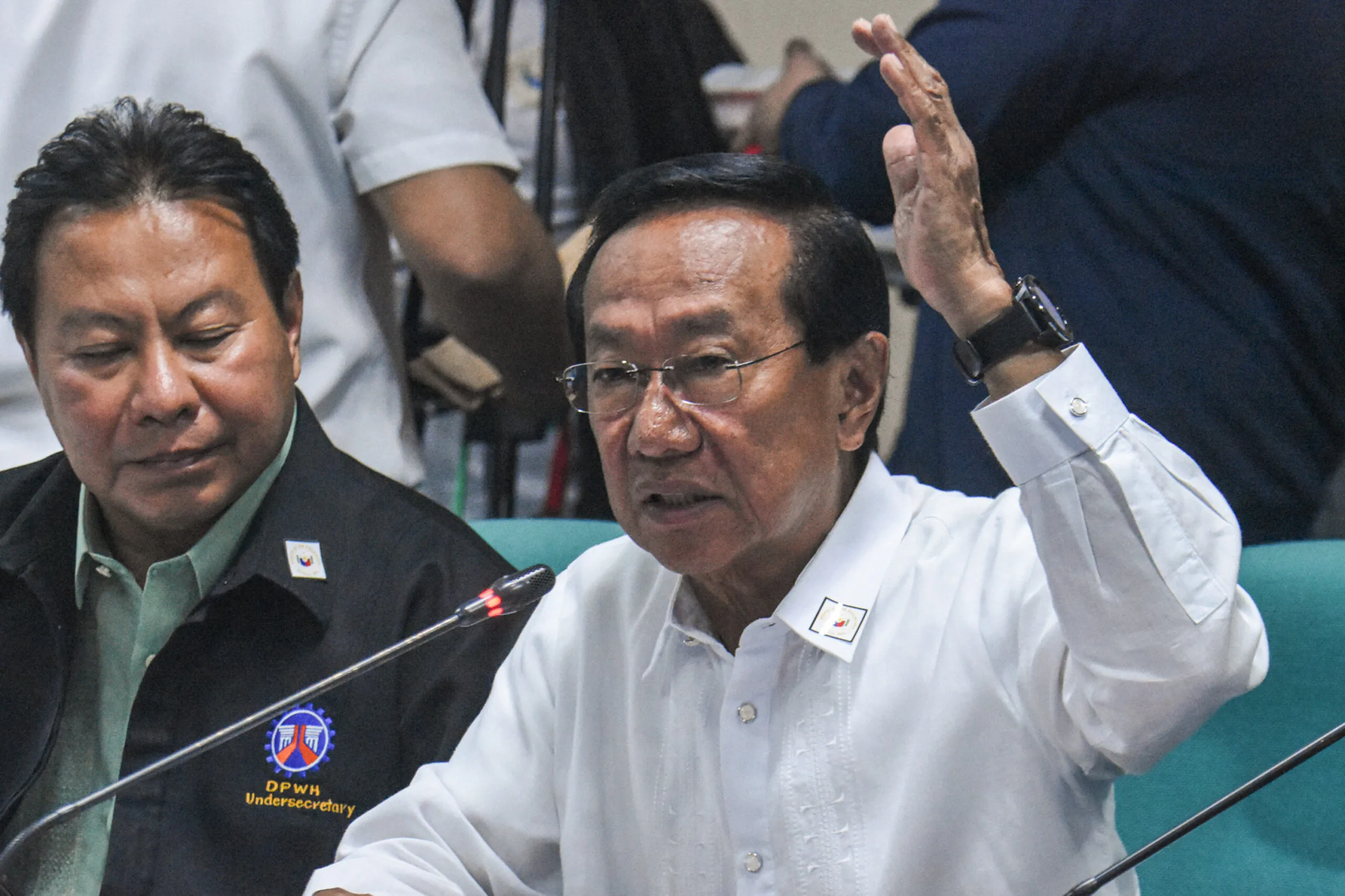 NOV 11, 2025 Ex-DPWH Sec. Bonoan umalis ng bansa NOV 11, 2025 Ex-DPWH Sec. Bonoan umalis ng bansa