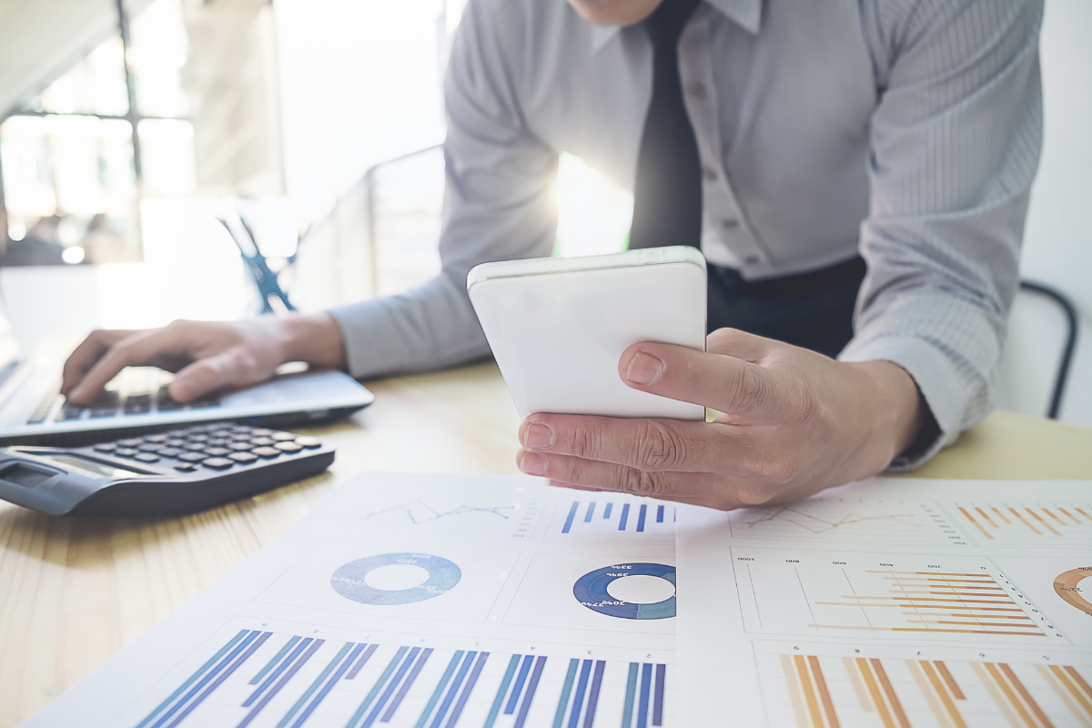 Are Rising Rates Squeezing Your Business? Adapting to Market Shifts as a Loan Officer Are Rising Rates Squeezing Your Business? Adapting to Market Shifts as a Loan Officer
