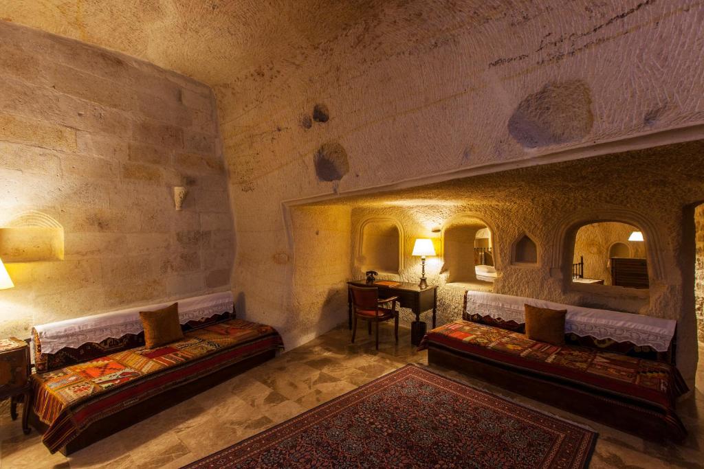 Spacious seating area in king suite for 2 people Turkey
