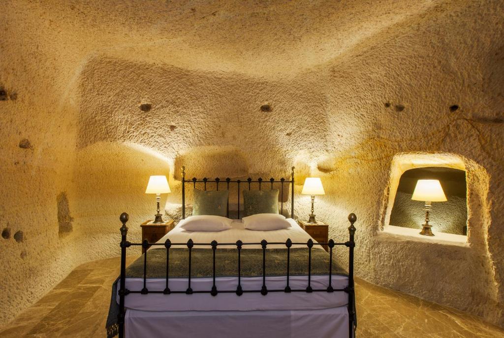 Comfortable sleeping area in 60m2 king suite for two guests Cappadocia