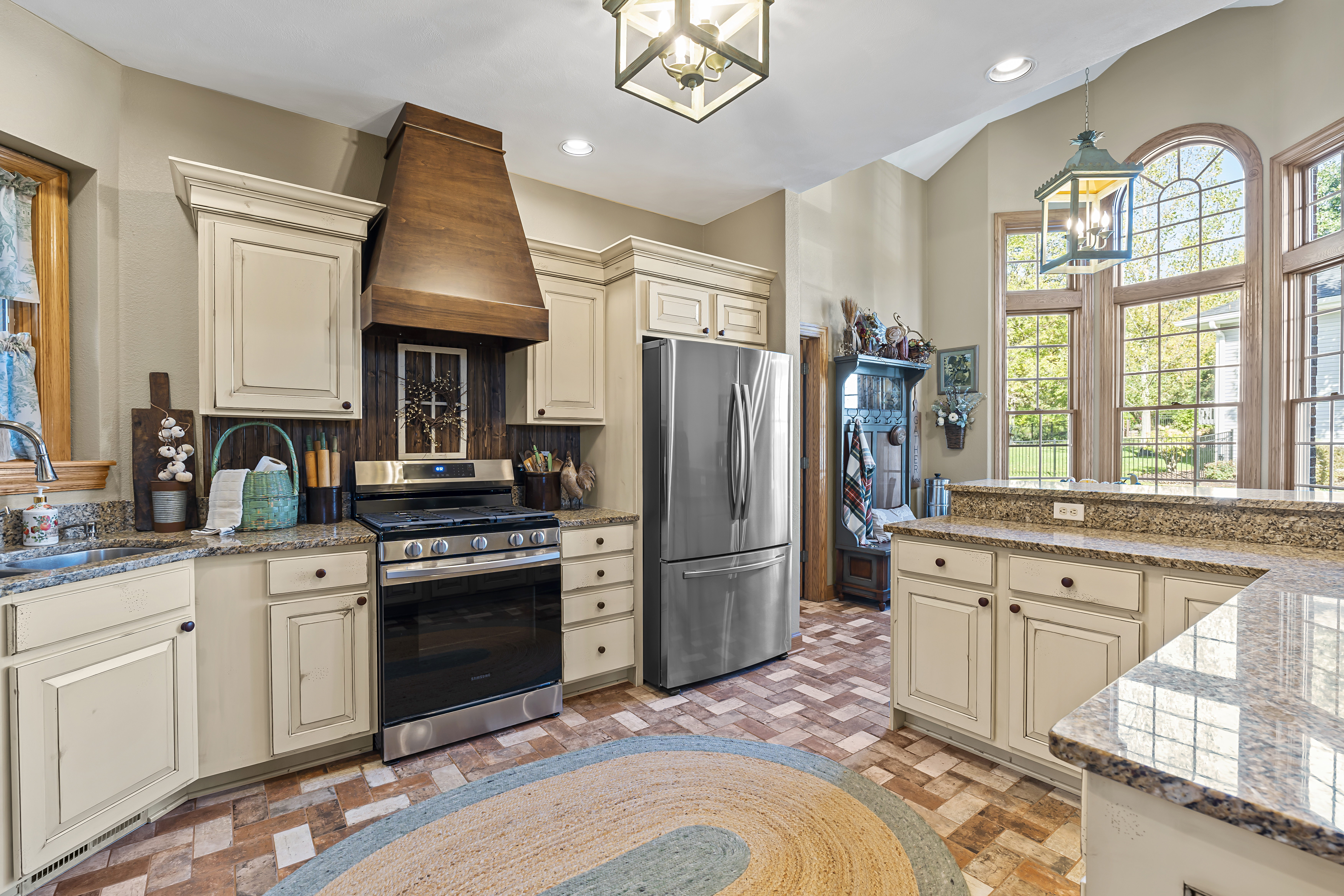 Cabinet Refacing Installation