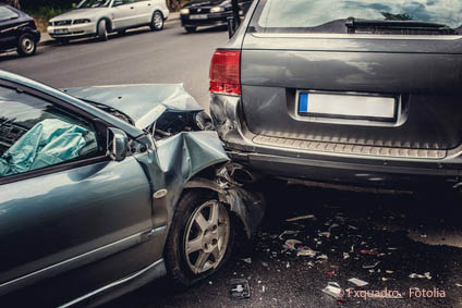 VERKEHRSUNFALL IM AUSLAND – WAS TUN? VERKEHRSUNFALL IM AUSLAND – WAS TUN?