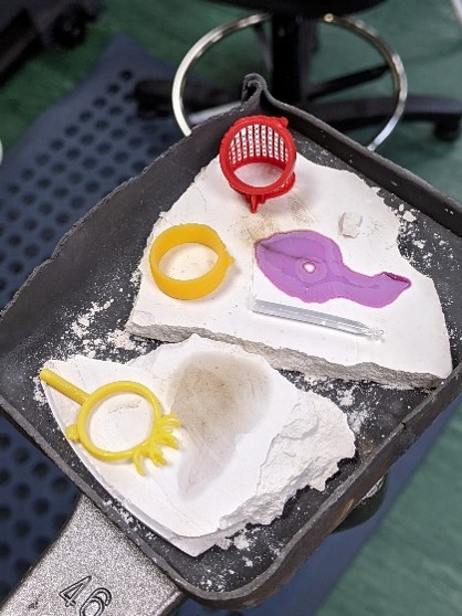 Illustration of what the samples look like after 30 minutes in the furnace at 100°C Illustration of what the samples look like after 30 minutes in the furnace at 100°C