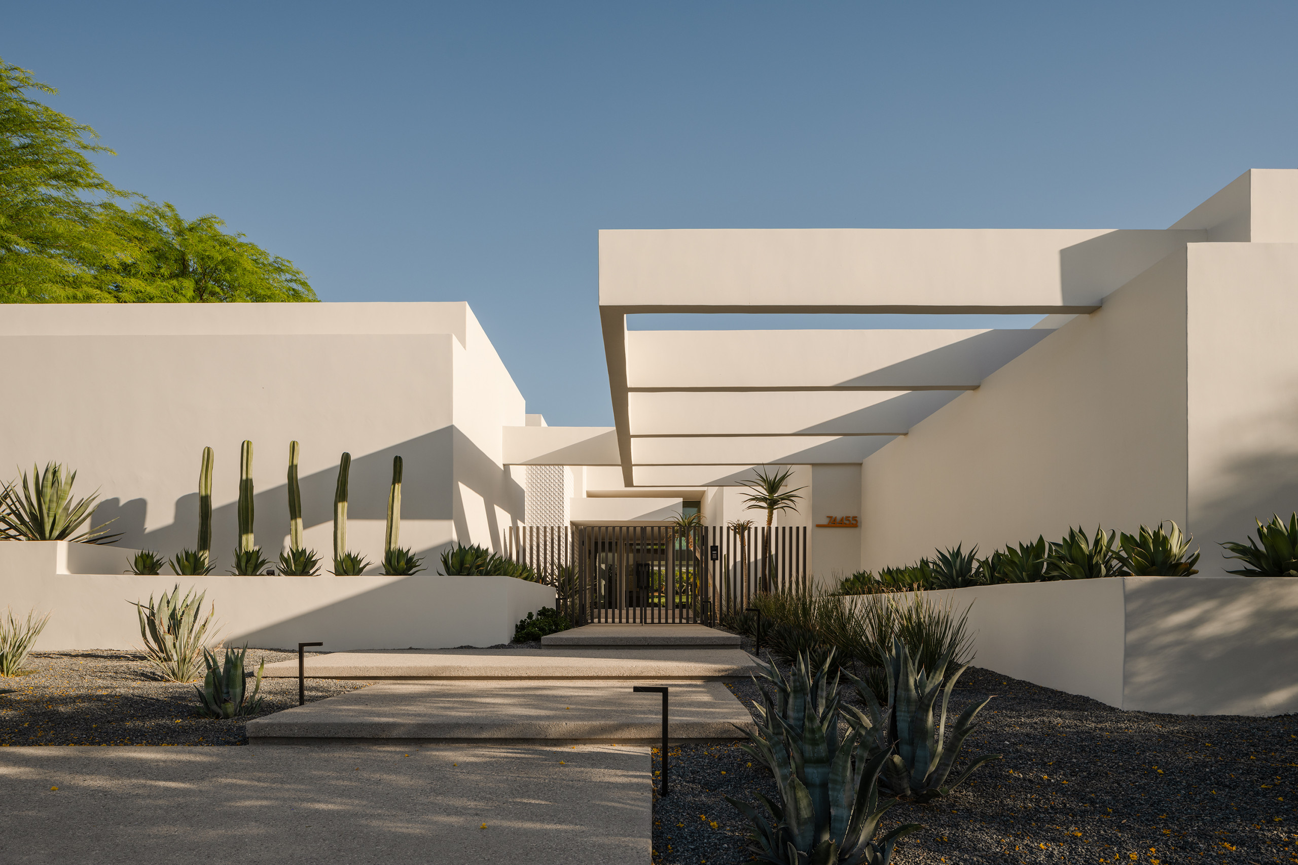 Indian Wells Contemporary - Remodel & Addition