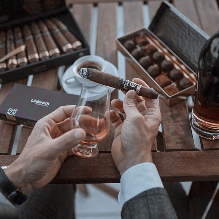 History of cigar History of cigar