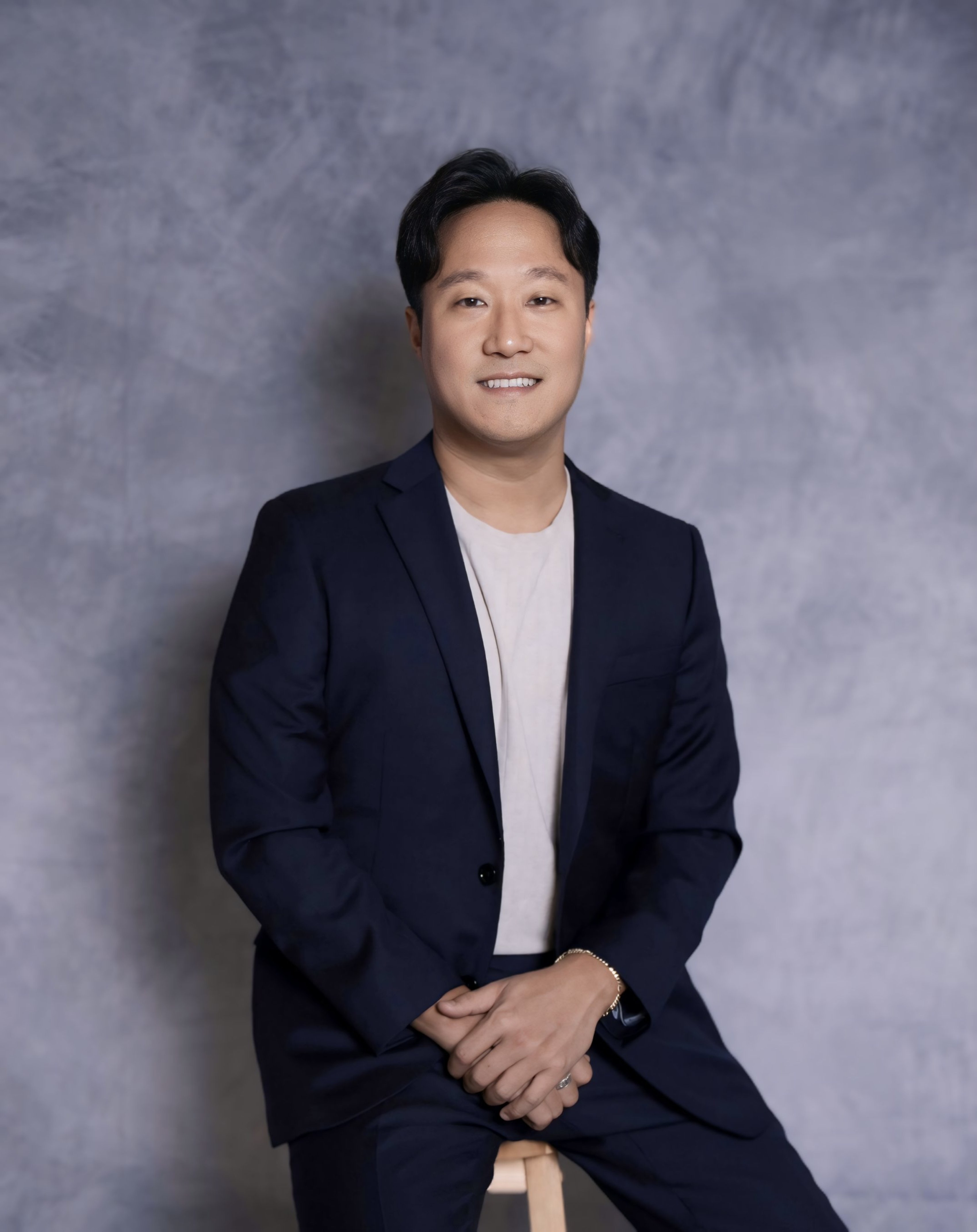 Portrait of Andrew Wang