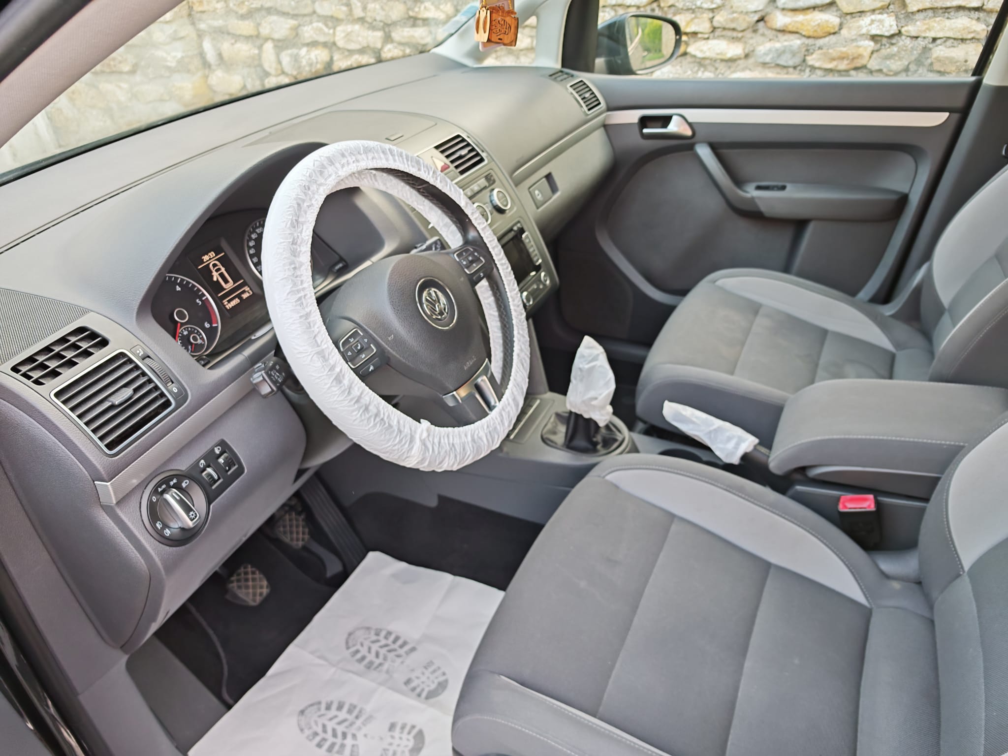 nettoyage intérieur voiture Étampes / shampouinage sièges Étampes / nettoyage auto Étampes / désinfection habitacle Étampes / nettoyage tableau de bord Étampes / nettoyage moquettes voiture Étampes / lavage auto Étampes / detailing intérieur voiture Étampes / nettoyage voiture pro Étampes / nettoyage siège tissu Étampes / nettoyage voiture à domicile Étampes / entreprise nettoyage auto Étampes / nettoyage voiture familiale Étampes / habitacle voiture propre Étampes