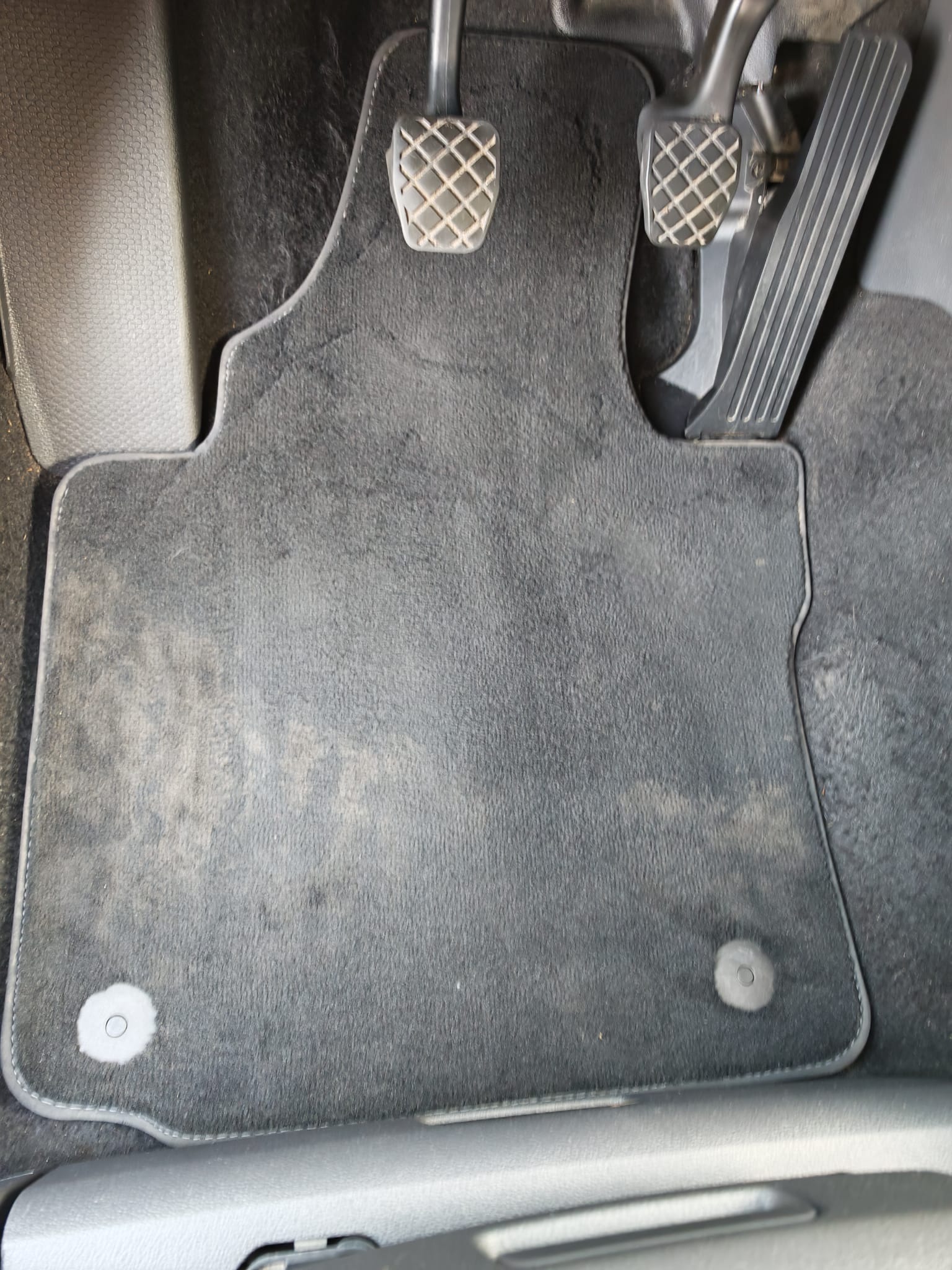 nettoyage canapé Étampes / nettoyage matelas Étampes / nettoyage tissu à domicile Étampes / TCF Motors Étampes / shampouinage canapé Étampes / nettoyage désinfection canapé Étampes / nettoyage textile pro Étampes / service hygiène domicile Étampes / entretien maison Étampes / nettoyage canapé enfants Étampes / nettoyage intérieur maison Étampes / injecteur extracteur Étampes / detailing textile Étampes