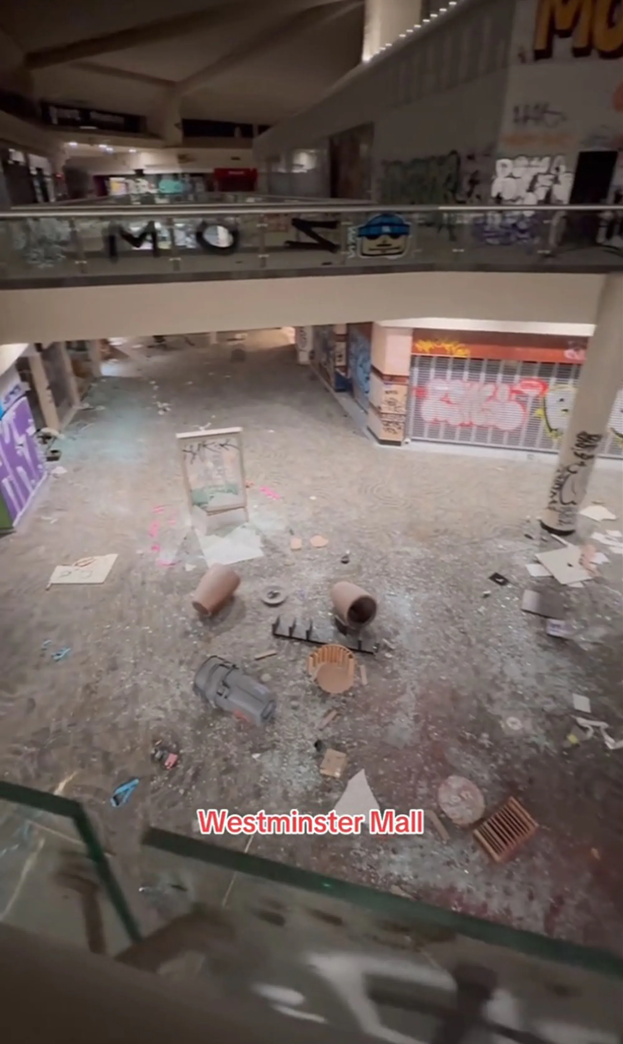 Police Respond to 400 Calls as California Mall Becomes "Post-Apocalyptic" Ruin