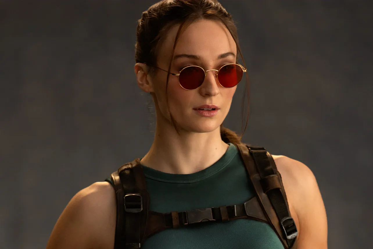 First Look: Sophie Turner Suits Up as Lara Croft in ‘Tomb Raider’