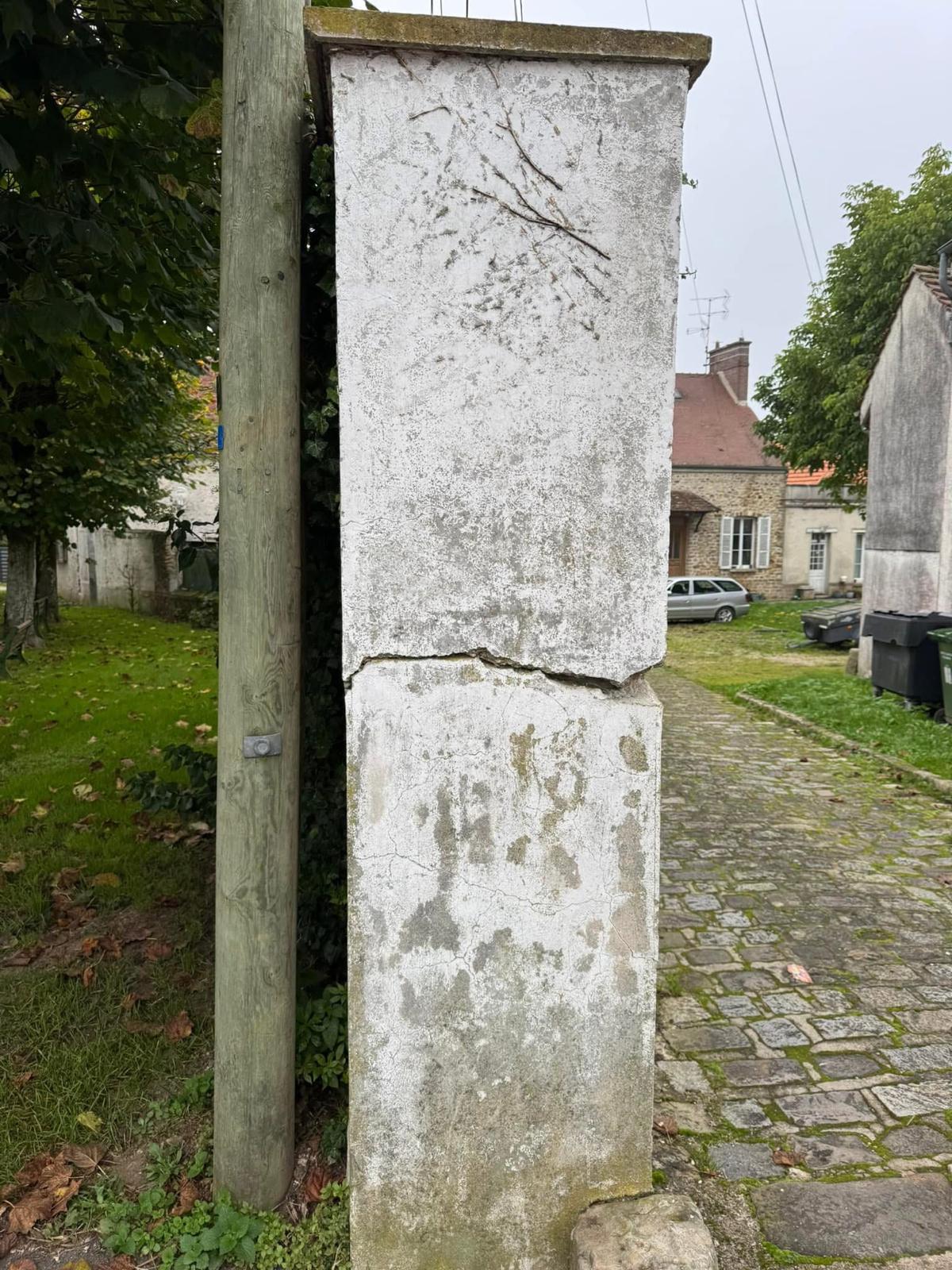 Piliers avant angle 1