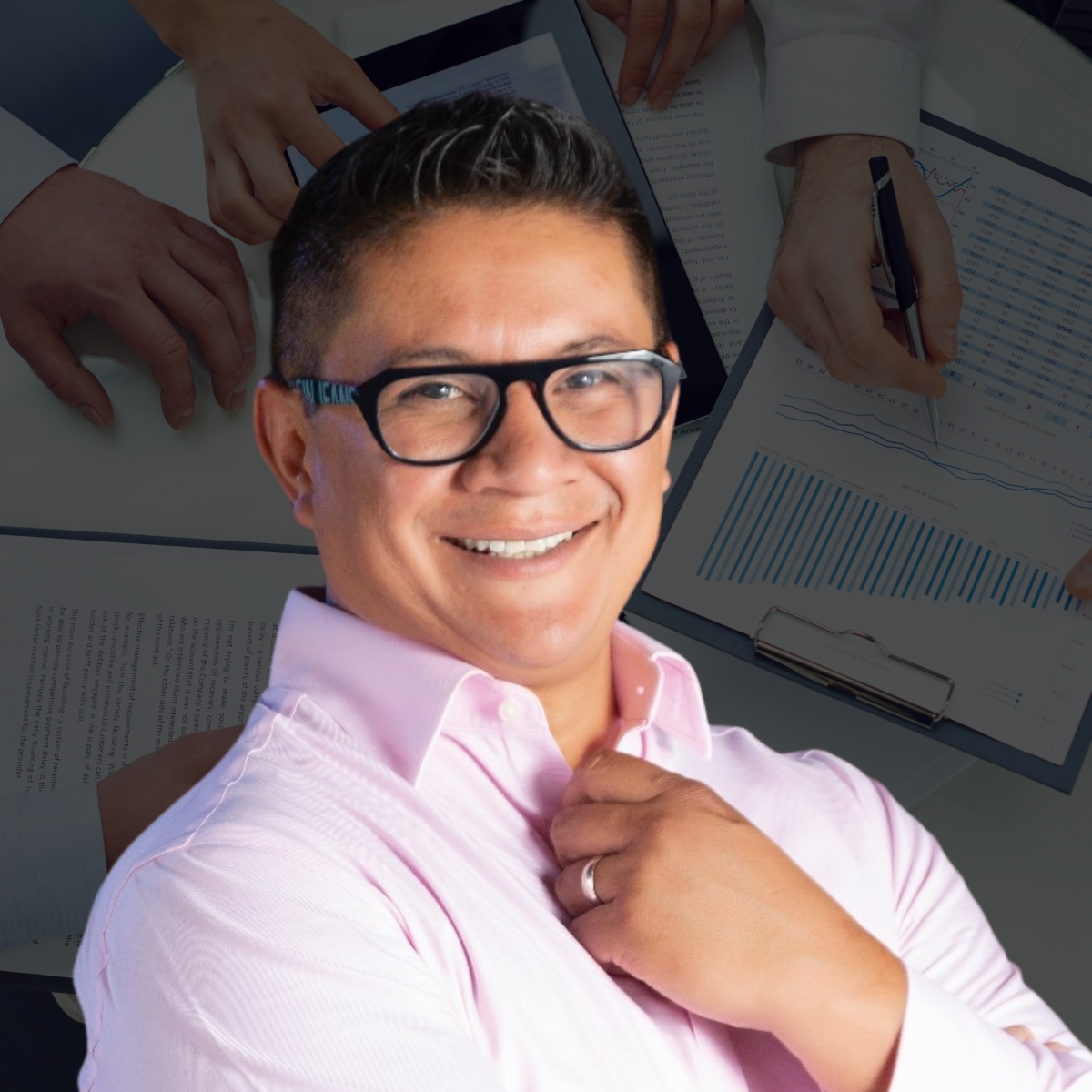 Autor del libro "Si no sirves no vendes"
Lic en contabilidad, certificado en ventas por Sales Partners y Dale Carnagiere.
Jesús se desempeña como Consejero empresarial, capacitador y formador de equipos de venta. Trabajo 13 años en el sistema financiero mexicano.

-3 años como jefe de ventas y estrategia en la agencia de marketing Wealth Planters
- Director comercial en la empresa Neyper 
- Instructor en la Universidad de las Ventas 
- Instructor en Instituto Phoniex 
- Coord. De vinculación en Fundación Proempleo León.
- CEO de la Empresa Seeders Network
- Director Academia NAU