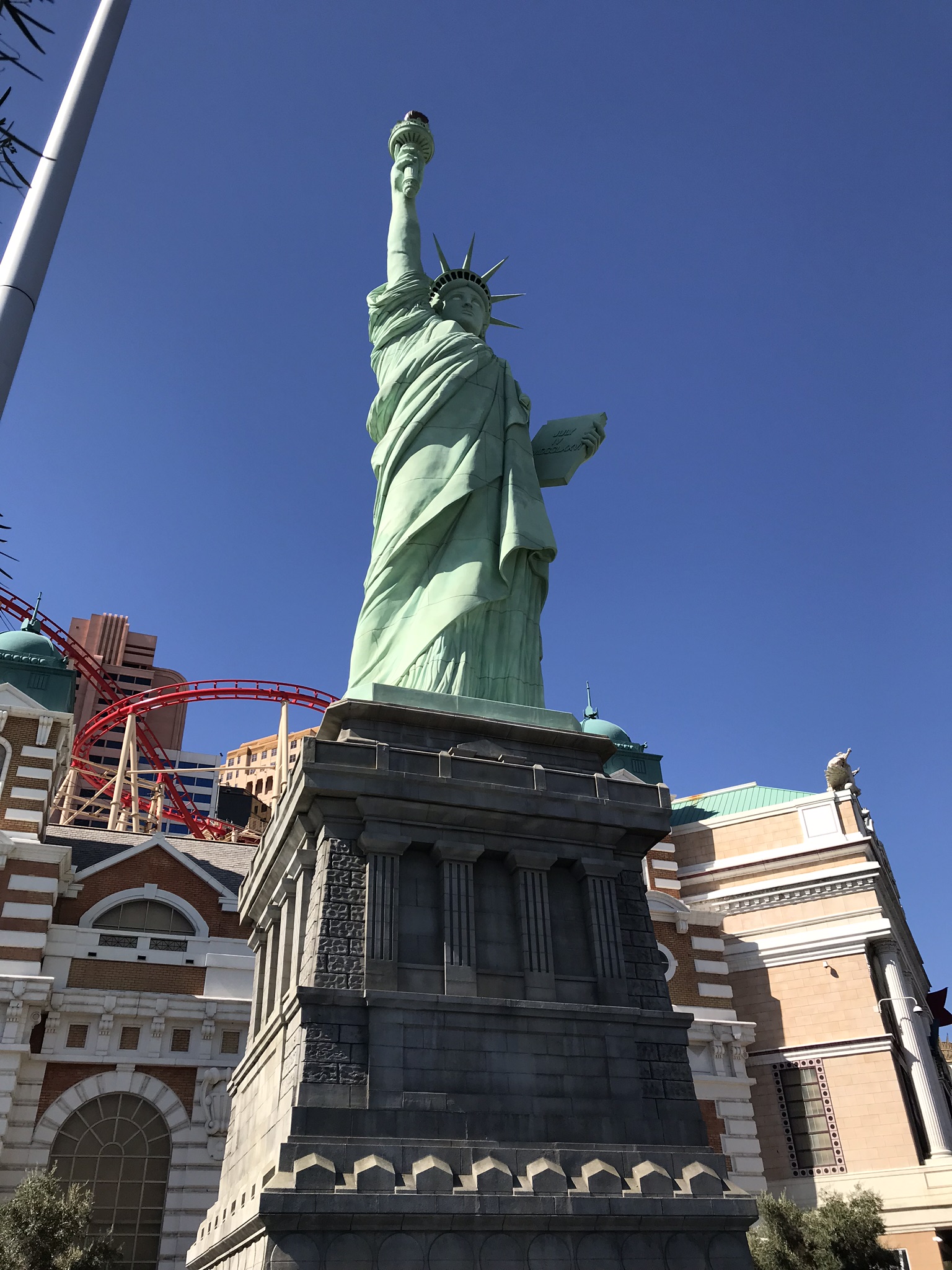 Statue of Liberty at New York-New York Hotel & Casino Las Vegas Statue of Liberty at New York-New York Hotel & Casino Las Vegas