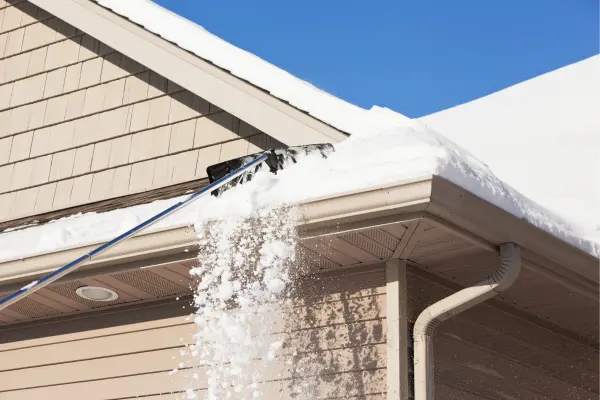 winter roofing contractor